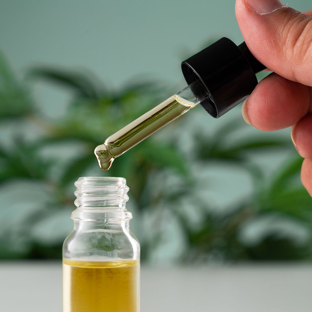 Comment est obtenue l'huile végétale de chanvre ?